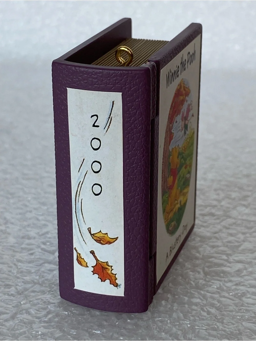 Vintage 2000 Hallmark Keepsake Ornament Winnie The Pooh 